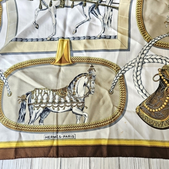 Hermès Paris Vintage Grand Apparat Silk Scarf 90 in Cream and Brown - Picture 15 of 16